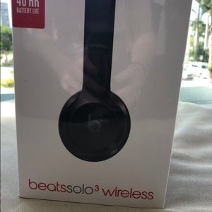 Beats Solo Wireless